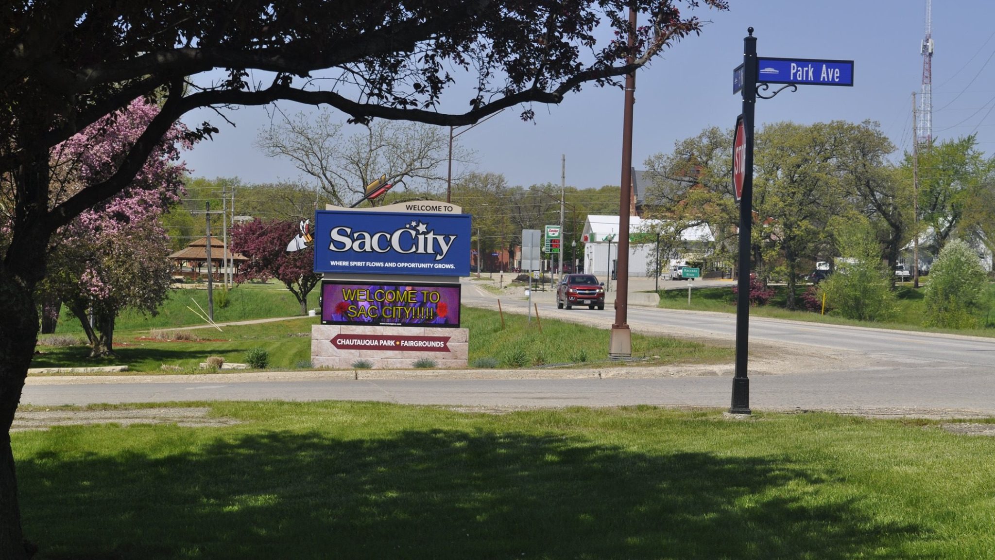 Sac City Entrance